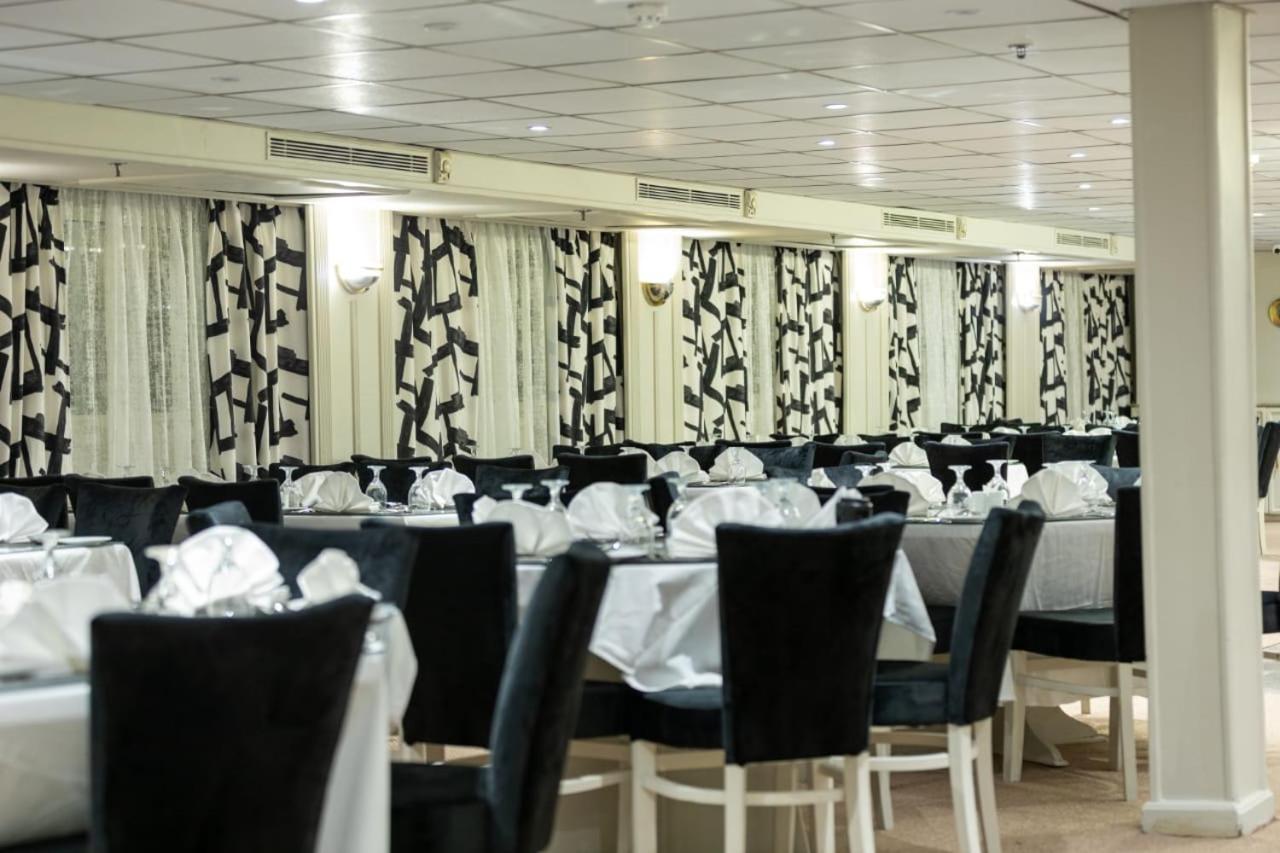 Luxor Aswan Coral 2 Nile Cruise Every Saturday From Luxor 4 Nights & Every Wednesday From Aswan 3 Nights Eksteriør bilde